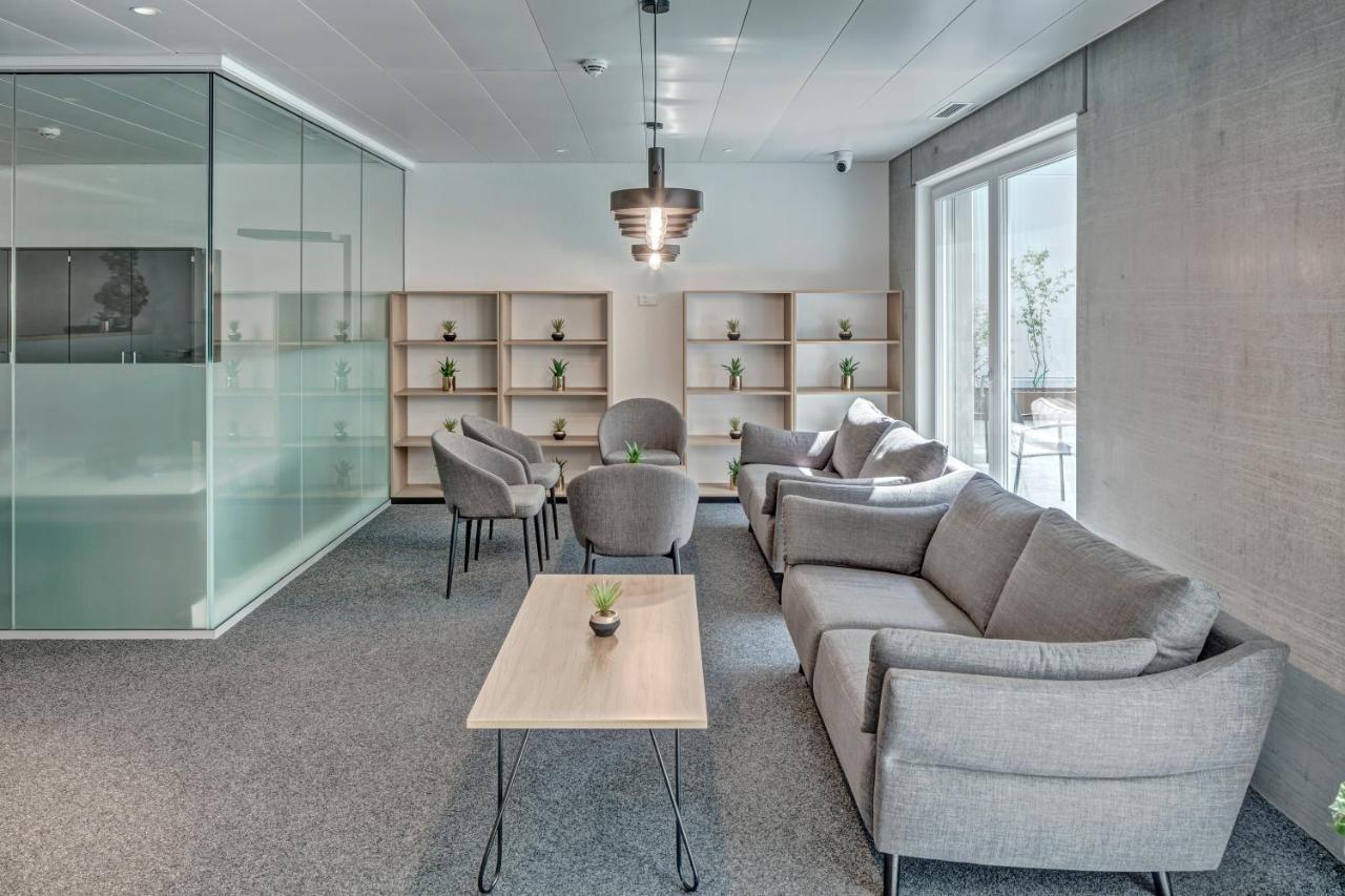 Mooi Apartments 施利伦 外观 照片